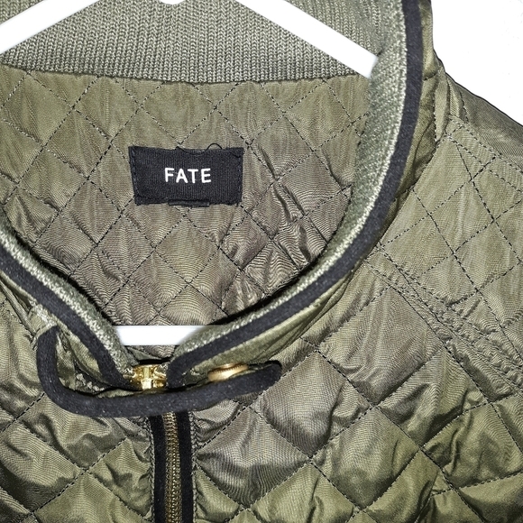 🌟 FATE rowen quilted vest from stitch fix - Picture 4 of 5